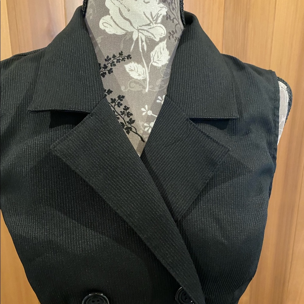 Spring street collared vest - Picture 8 of 8
